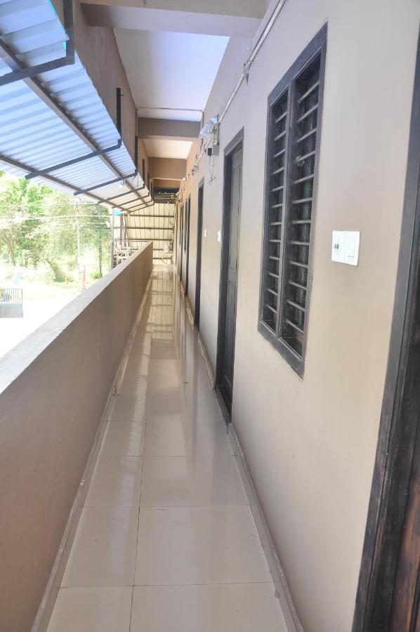 Hotel Temple City Papanasam Esterno foto